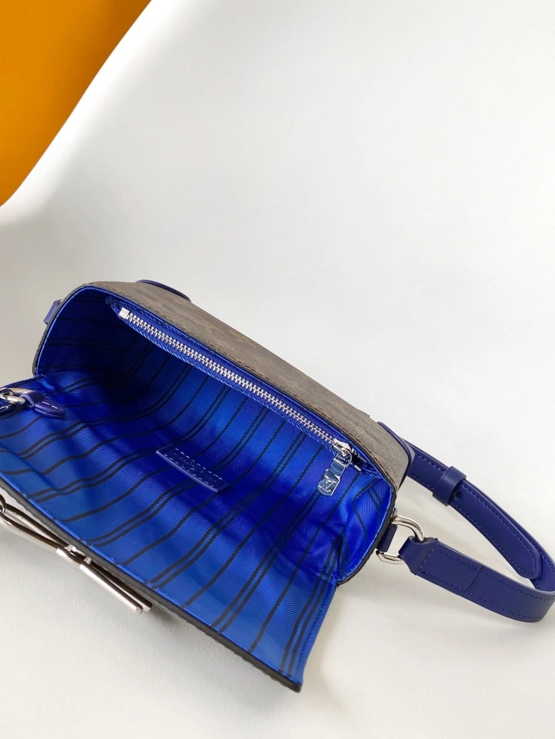 LX Satchel bags Versatile 8837