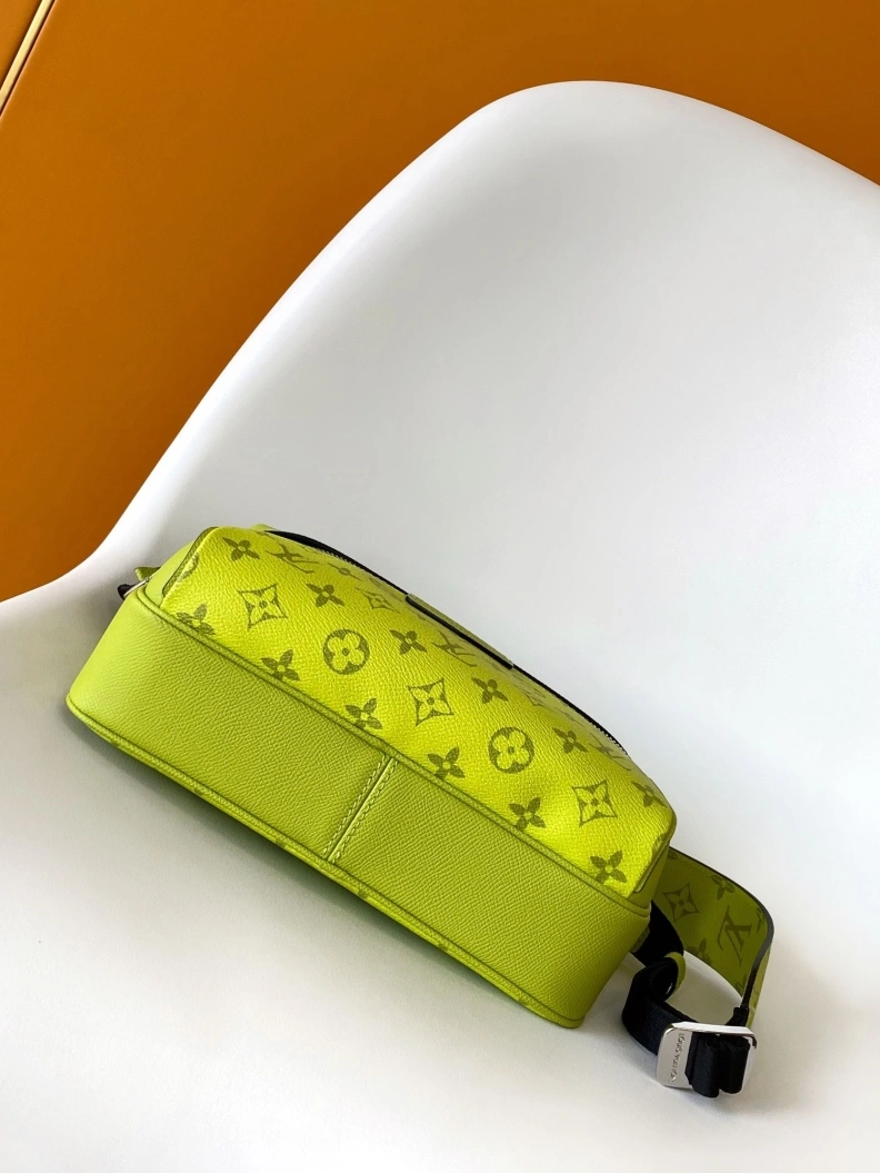 Timeless LX Satchel bags 8870