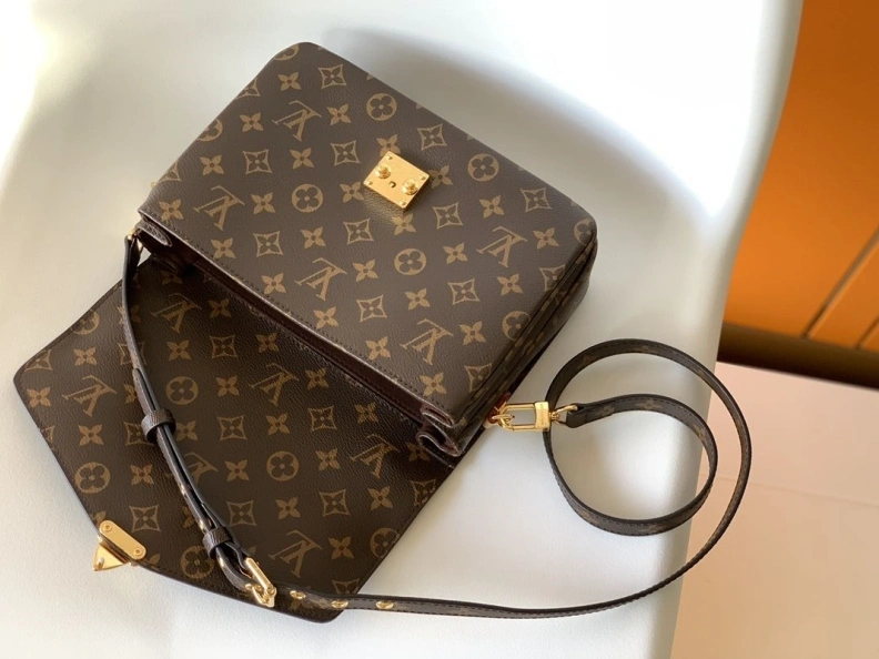 Flexible LX Satchel bags 8822