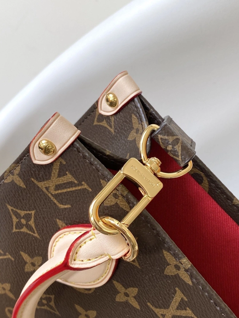 DailyWear LX Top Handle Bags 8229