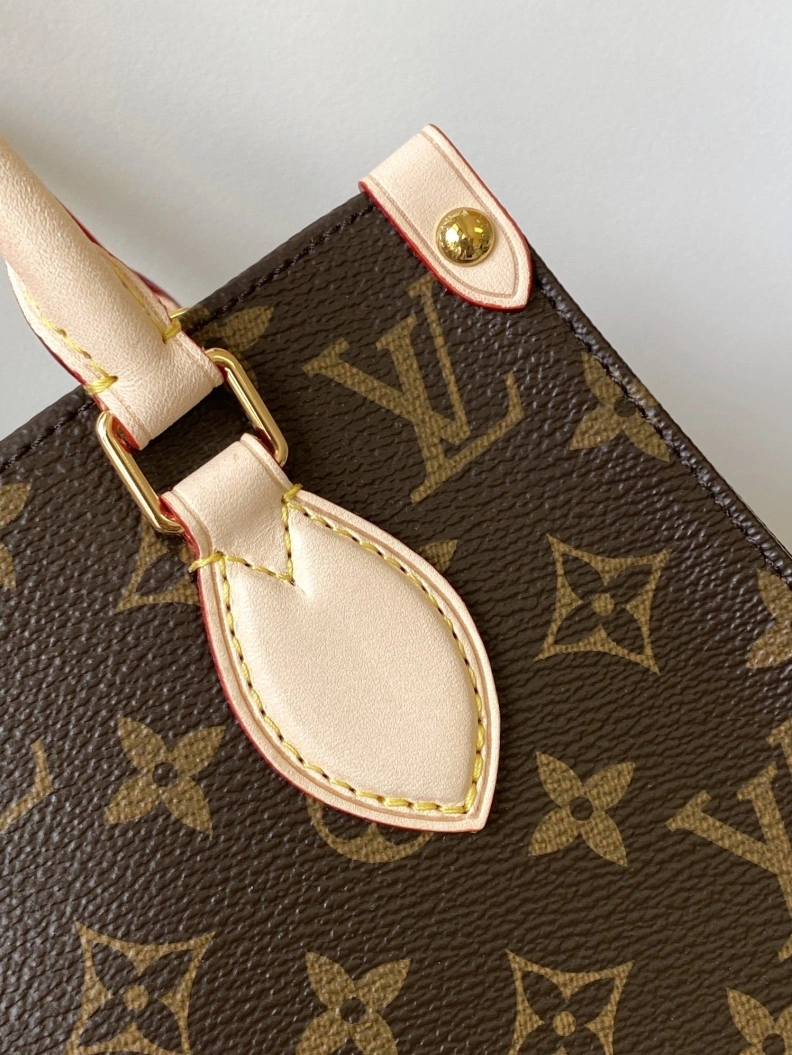 DailyWear LX Top Handle Bags 8229
