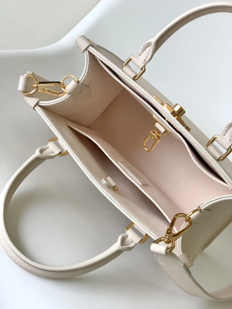 Flexible LX Top Handle Bags 8203