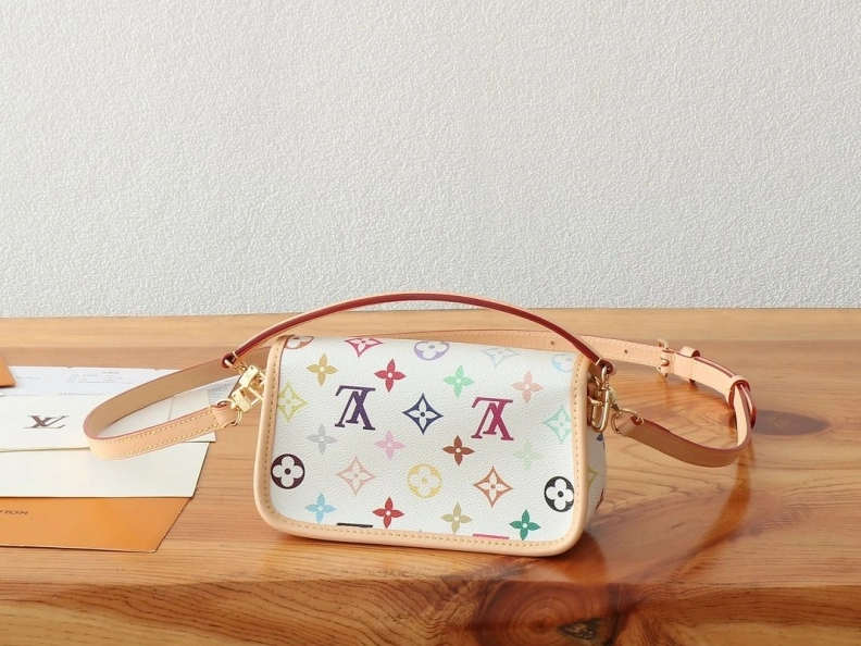 LX Satchel bags Compact 8800