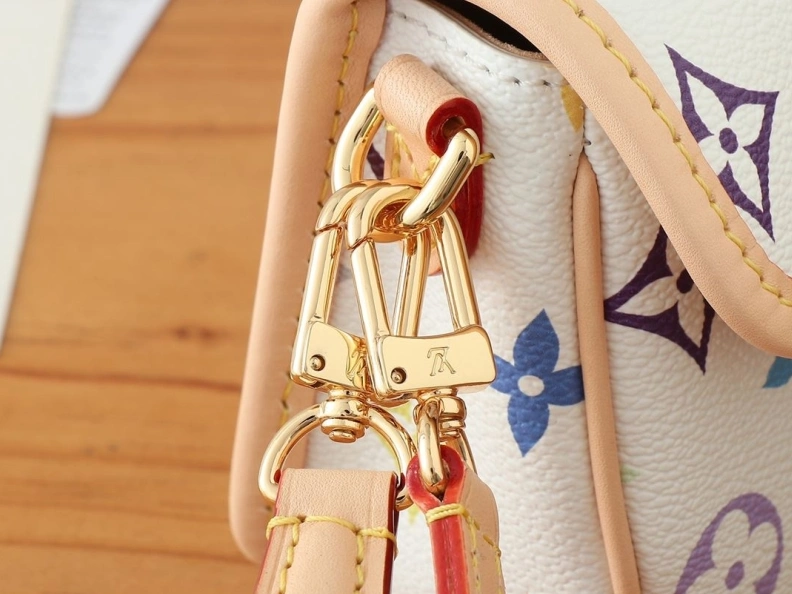 LX Satchel bags Compact 8800