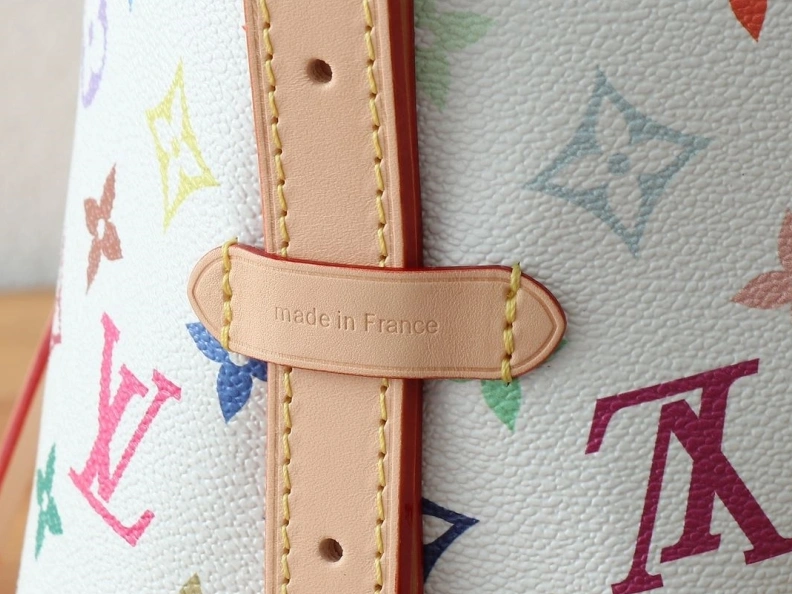 Timeless LX Top Handle Bags 8214