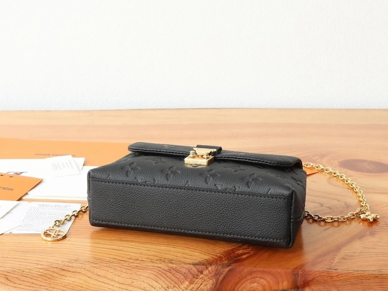 LX Top Handle Bags StreetReady 8204