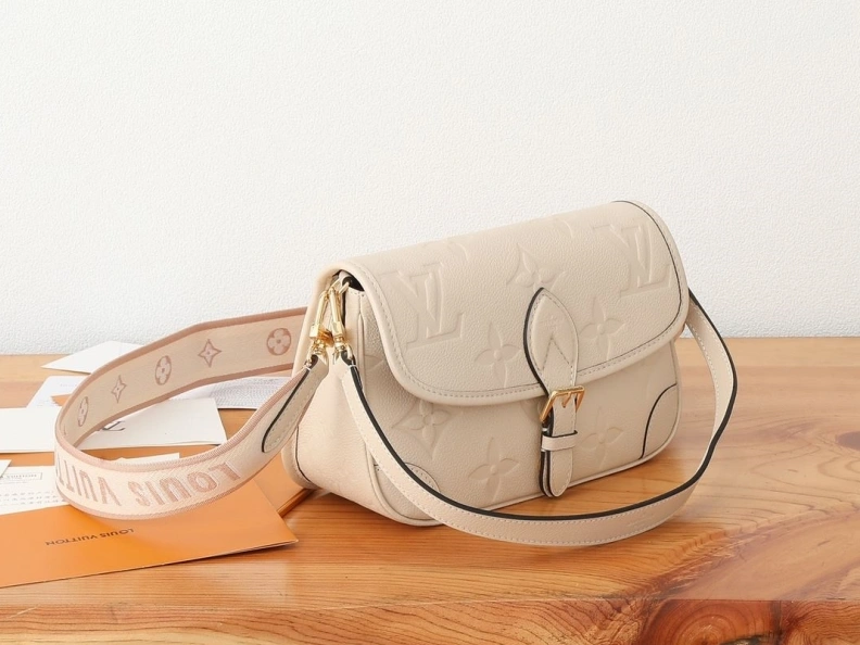 LX Satchel bags Lightweight 8803