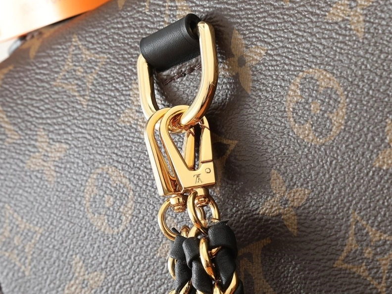 Flexible LX Satchel bags 8810