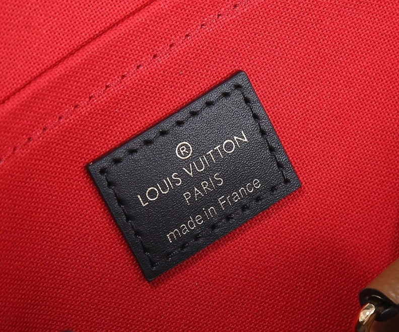 Trendsetting LX Top Handle Bags 8199