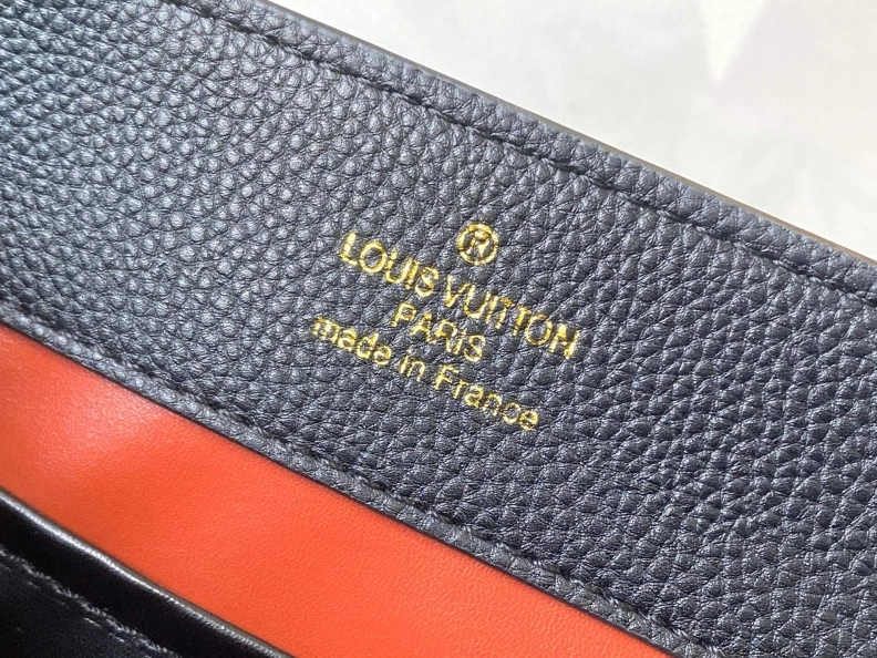 Breathable LX Caxucines Bags 9301