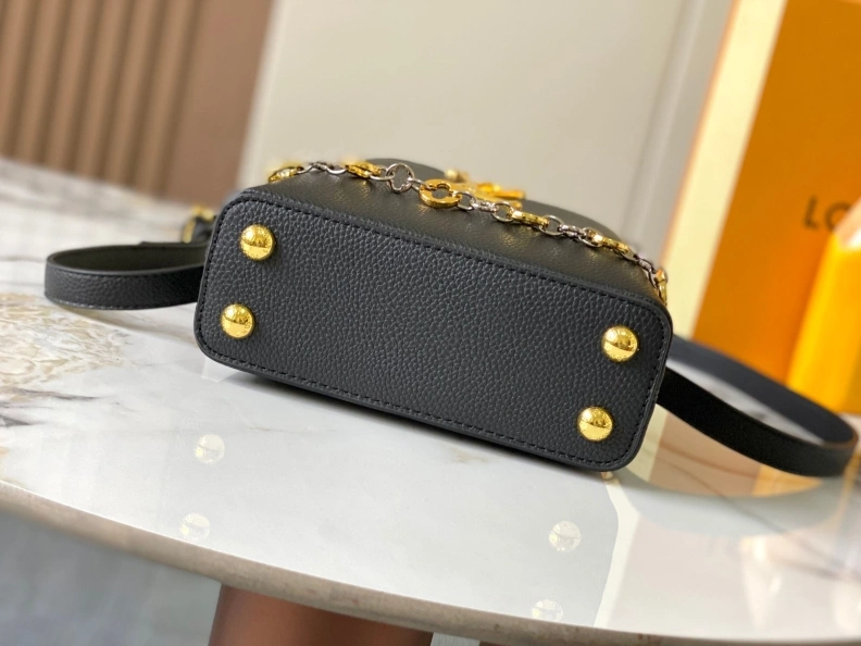 Versatile LX Caxucines Bags 9264