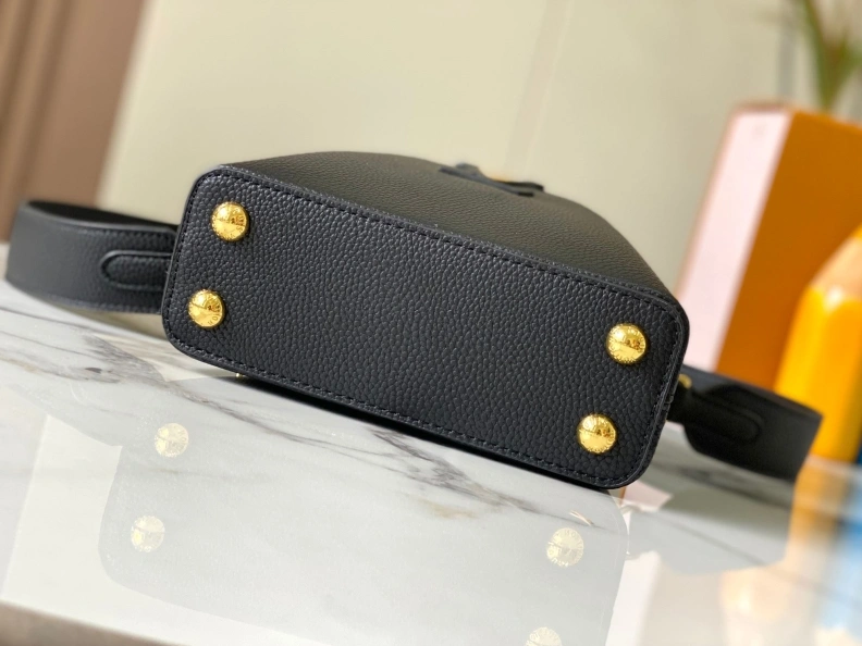 Trendsetting LX Caxucines Bags 9260