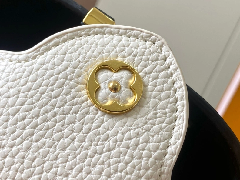 Trendsetting LX Caxucines Bags 9260