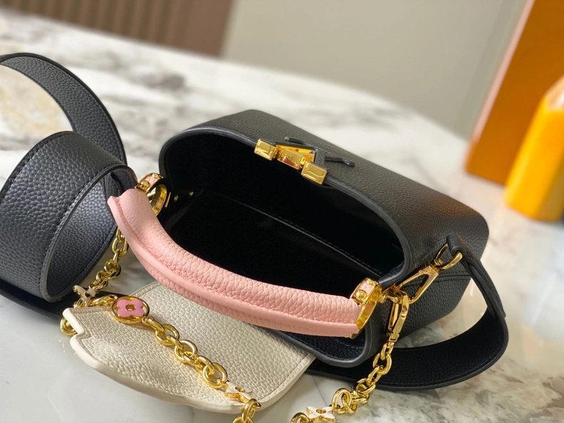 Trendsetting LX Caxucines Bags 9260