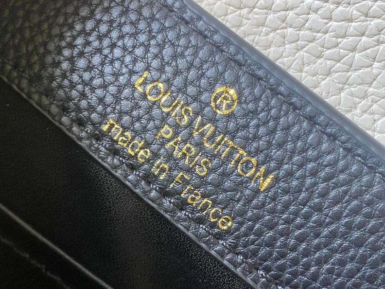 Trendsetting LX Caxucines Bags 9260