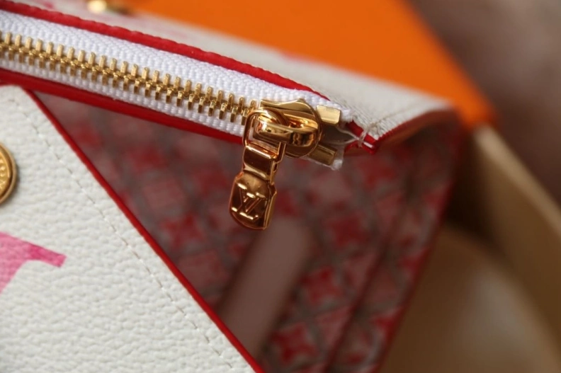 Trendy LX Wallets 7973