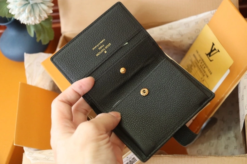 LX Wallets Sophisticated 7966