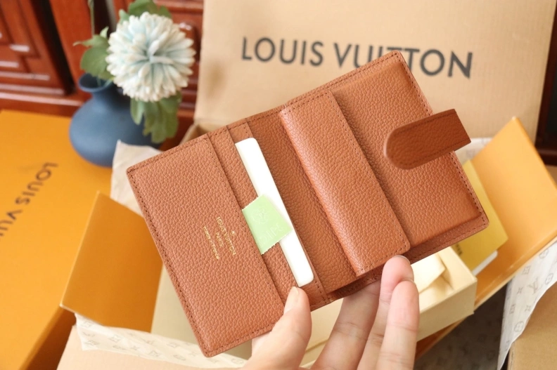 LX Wallets Flexible 7972