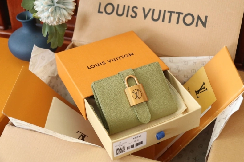 SportInspired LX Wallets 7998