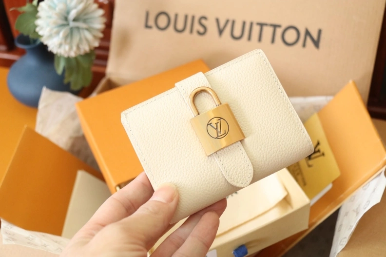 LX Wallets WellDesigned 7967