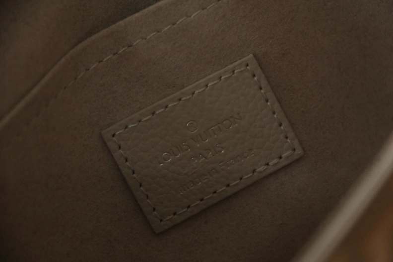 LX Wallets WellDesigned 7962