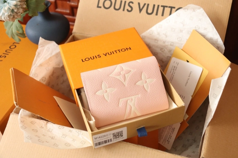 Classic LX Wallets 7960