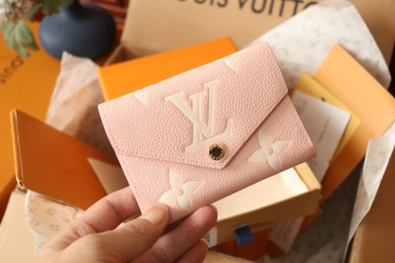 Classic LX Wallets 7960