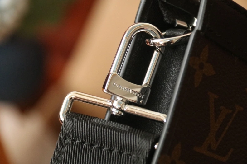 AllSeason LX Clutch Bags 9220