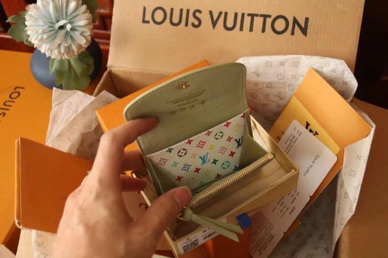 HighQuality LX Wallets 7957