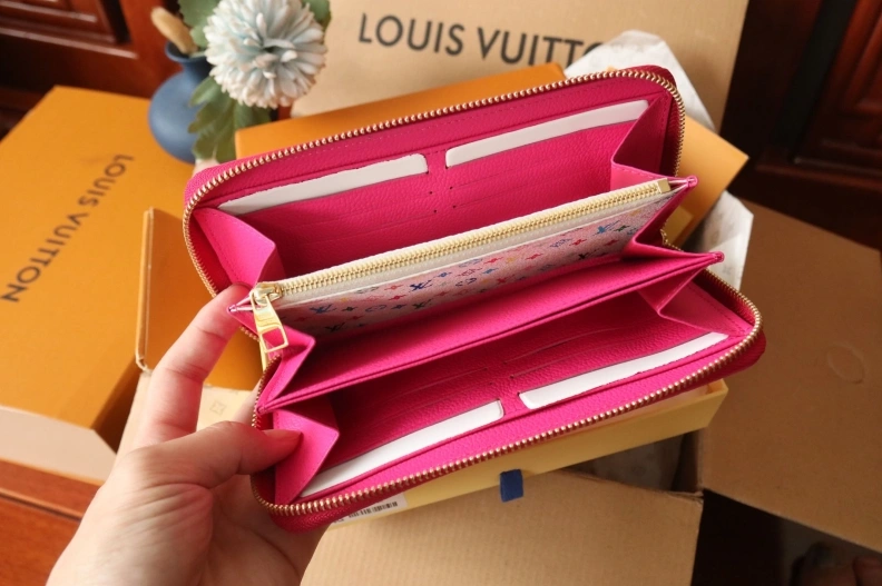 Practical LX Wallets 7948