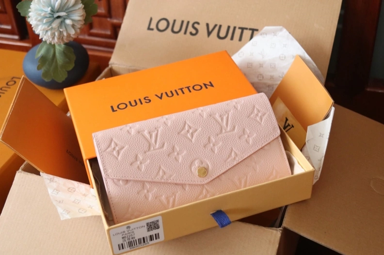 LX Wallets Practical 7947