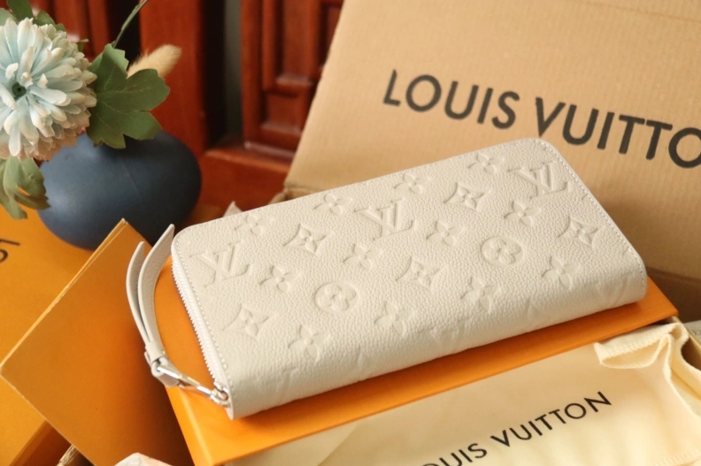 Minimalist LX Wallets 7938