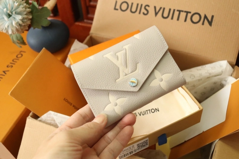 Comfortable LX Wallets 7937