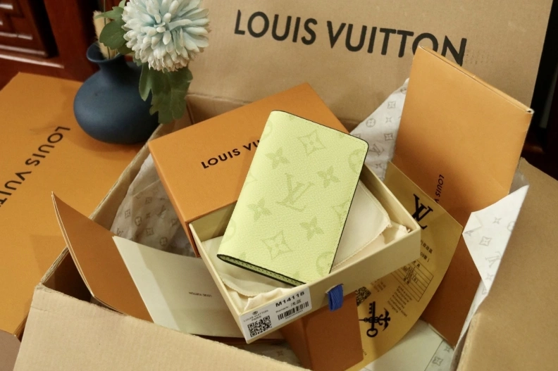 Functional LX Wallets 7944