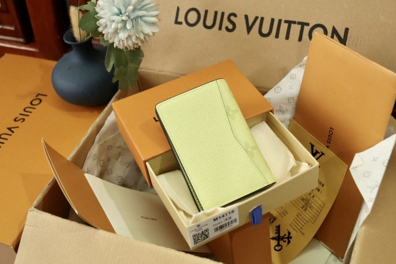 Functional LX Wallets 7944