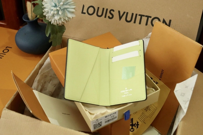 Functional LX Wallets 7944