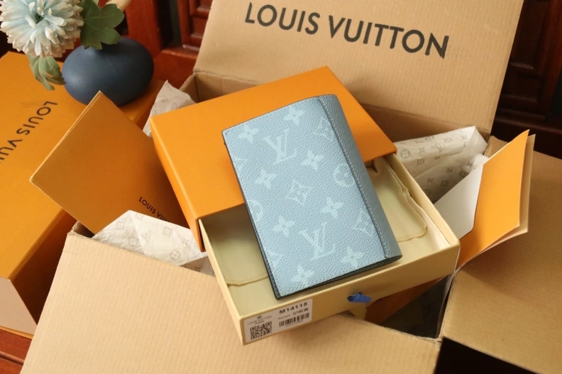 Soft LX Wallets 7954