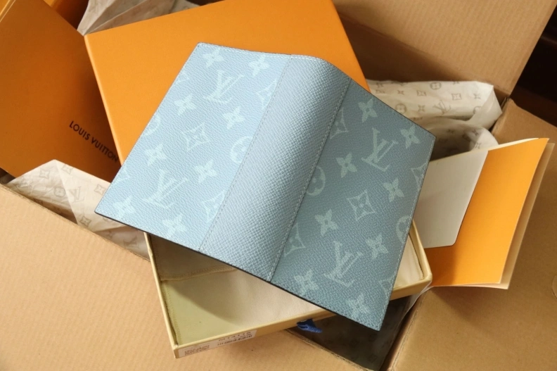 Soft LX Wallets 7954