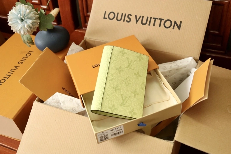 LX Wallets Soft 7942