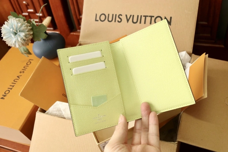 LX Wallets Soft 7942