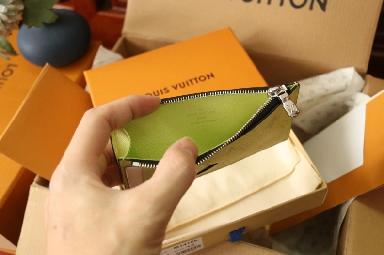 LX Wallets Sleek 7935
