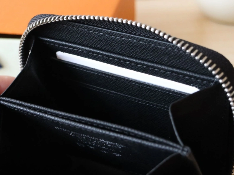 Comfortable LX Wallets 7940