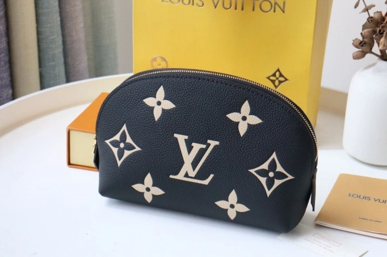 Breathable LX Clutch Bags 9219