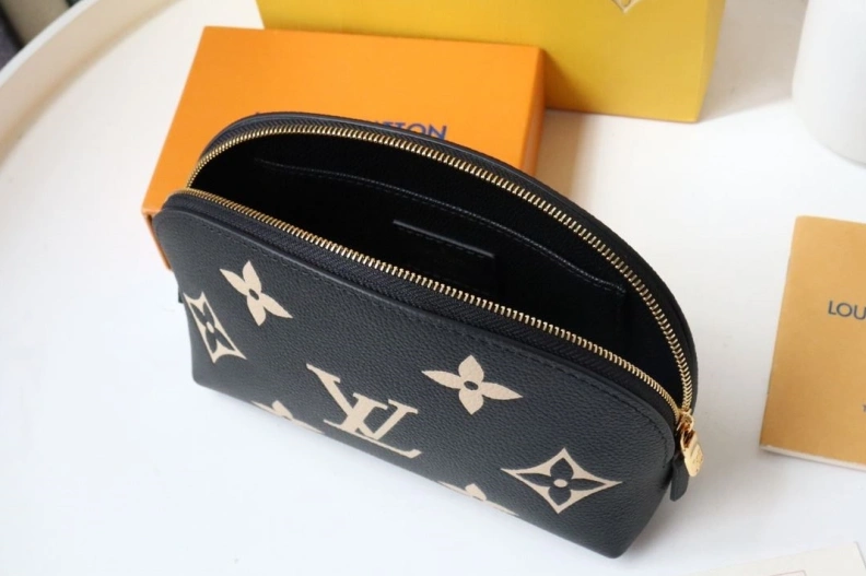 Breathable LX Clutch Bags 9219