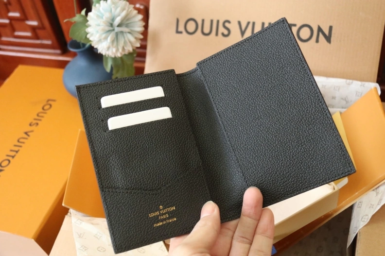 Flexible LX Wallets 7889