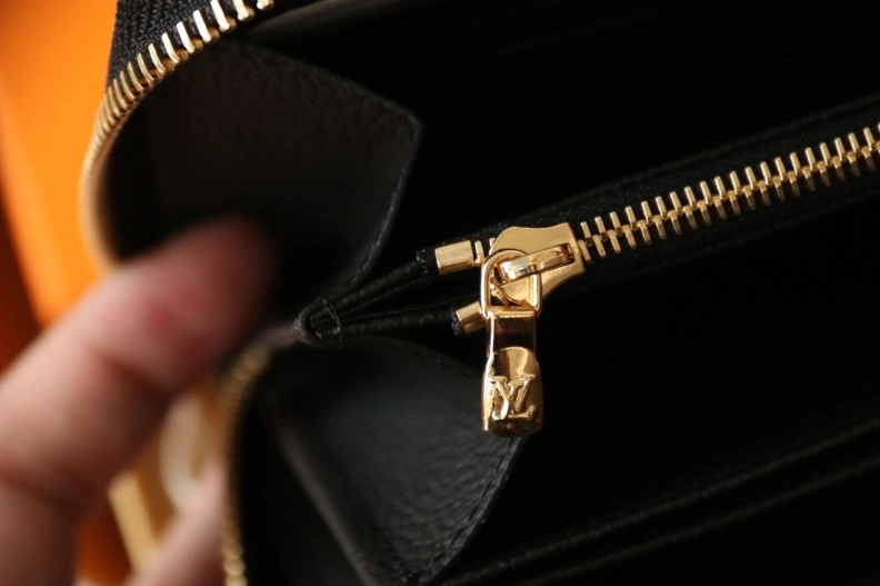 Bold LX Wallets 7906