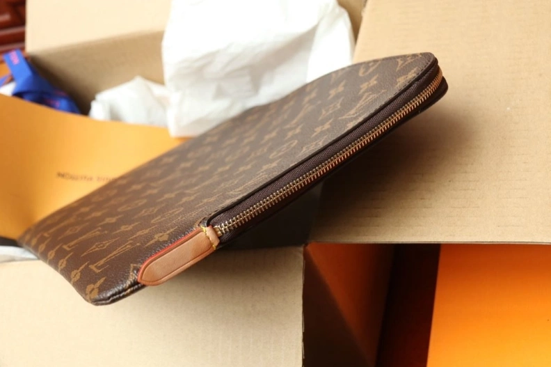 Soft LX Clutch Bags 9231
