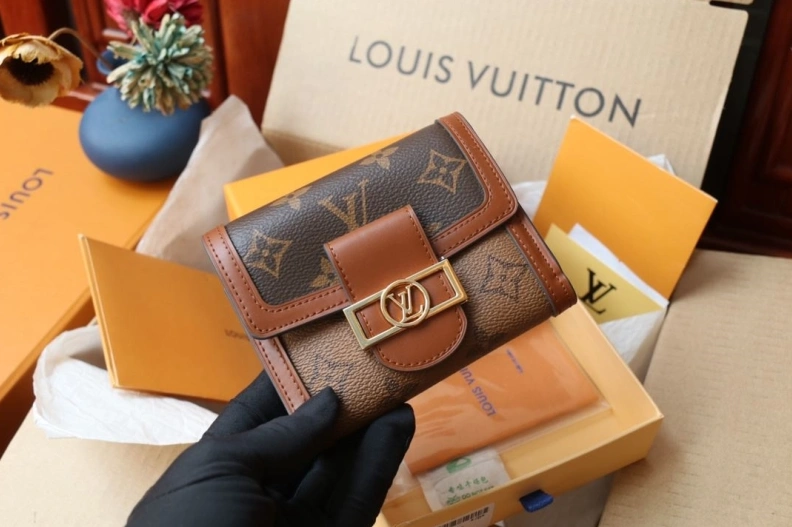 Functional LX Wallets 7883