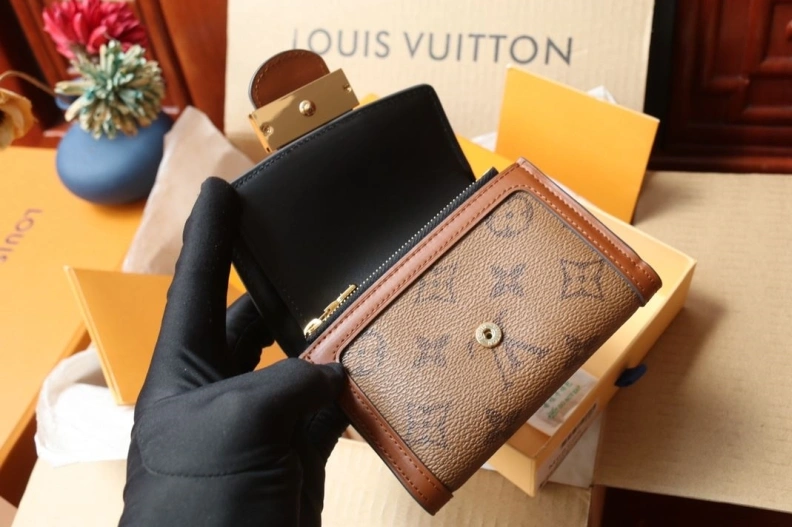 Functional LX Wallets 7883