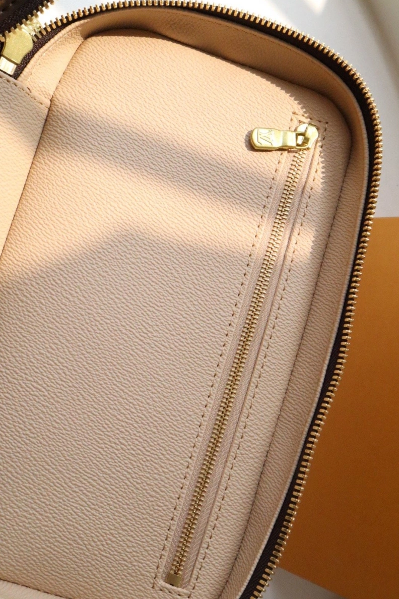LX Cosmetic Bags Versatile 9180